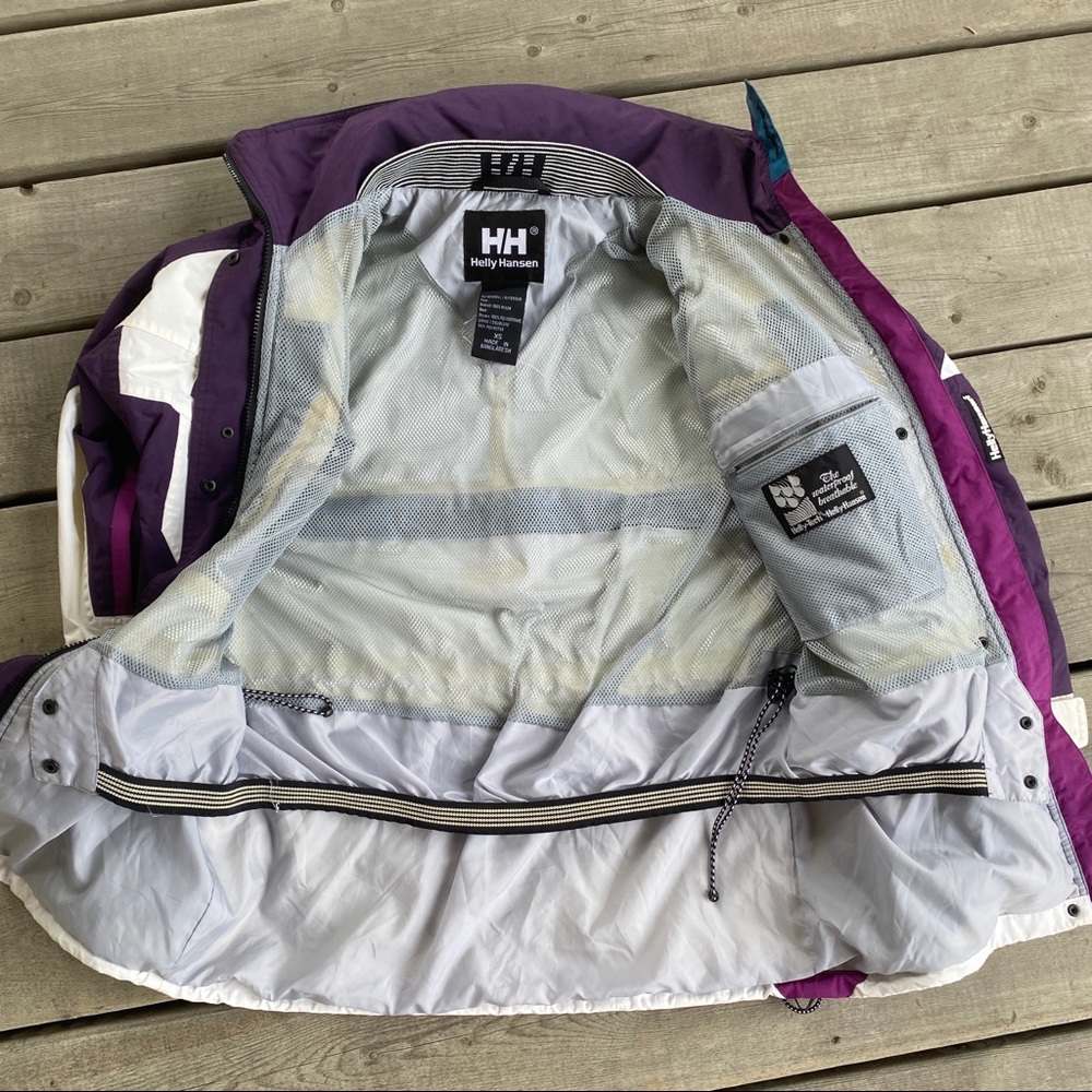 Helly Hansen White and Purple Ski Jacket - Picture 11 of 16